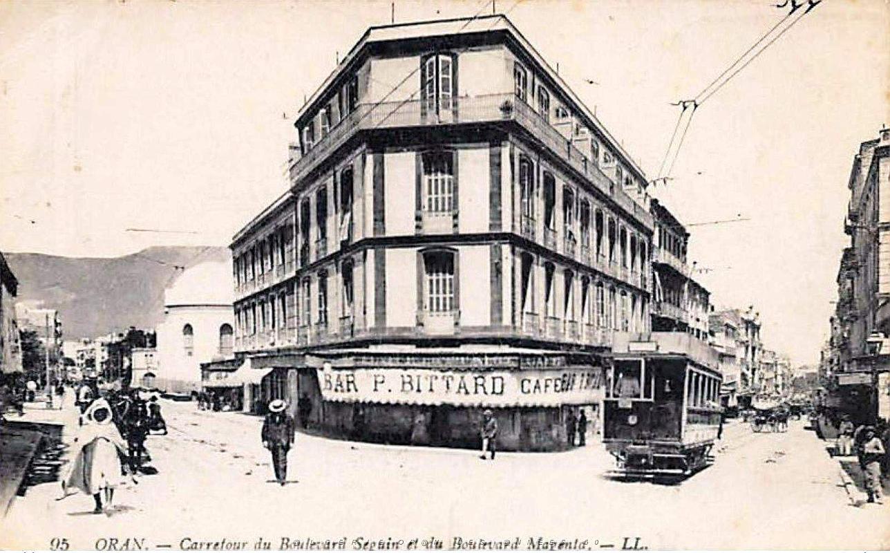 Oran - Carrefour Boulevard Seguin et Boulevard Magenta.jpg